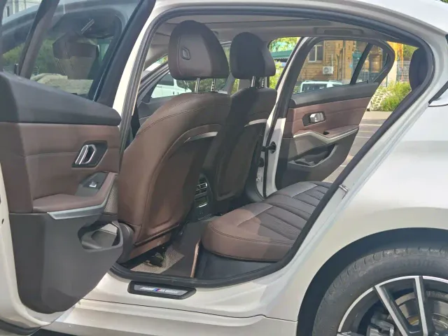 BMW 3 Series — Фото автомобиля 18