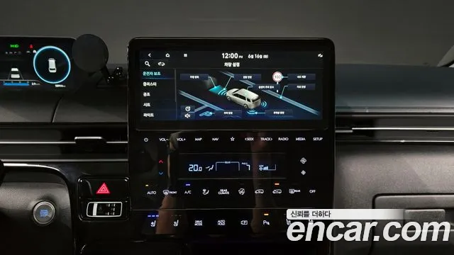 Hyundai Staria Staria 4WD Lounge 7 мест — Фото автомобиля 14