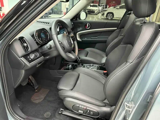 MINI Countryman — Фото автомобиля 16