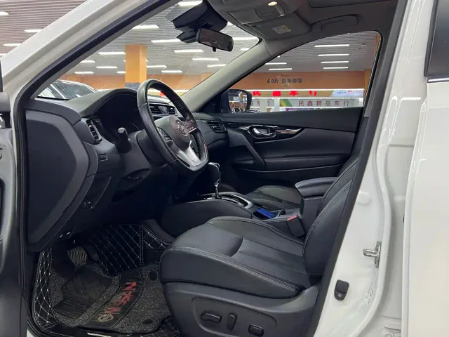 Nissan X-Trail — Фото автомобиля 3