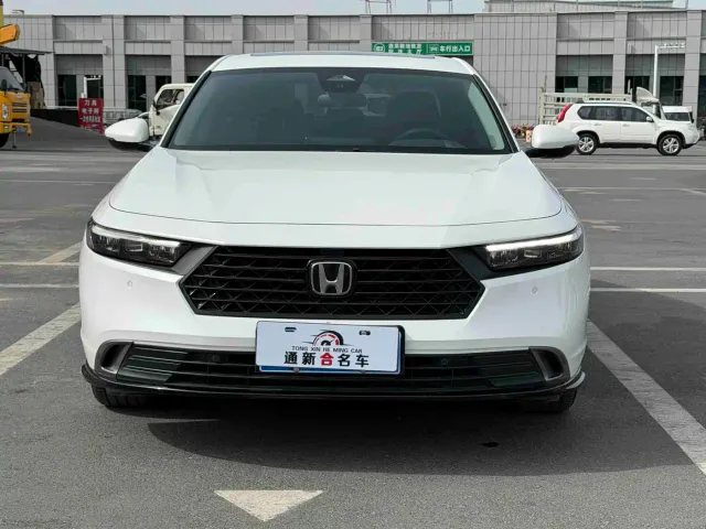 Honda Accord — Фото автомобиля 2