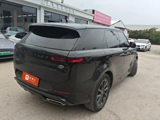 Land Rover Range Rover Sport — Фото автомобиля 4