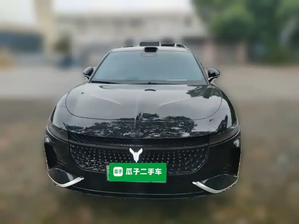Voyah Auto VOYAH Zhuiguang 2024 PHEV AWD Ultra Long Range Flagship — Фото автомобиля 2