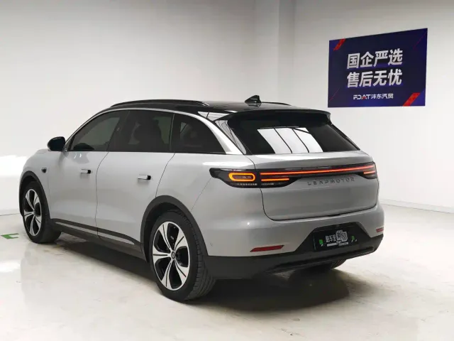 Leapmotor C11 — Фото автомобиля 6