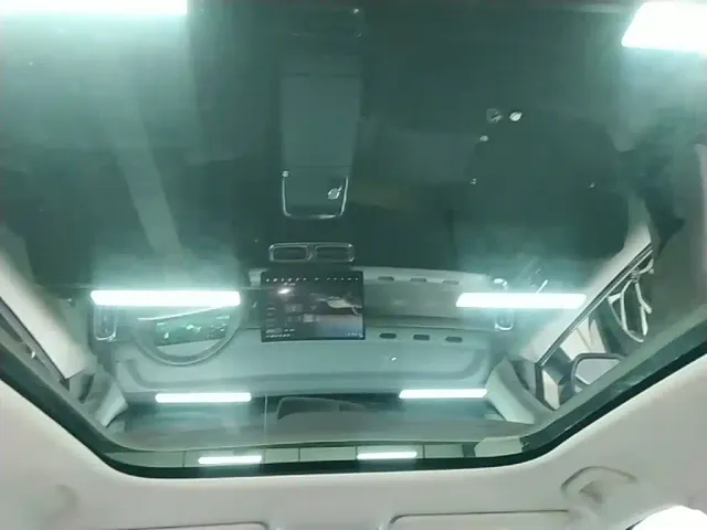 Leapmotor B10 — Фото автомобиля 17