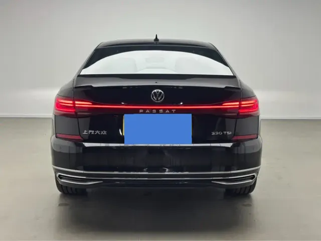 Volkswagen Passat — Фото автомобиля 4