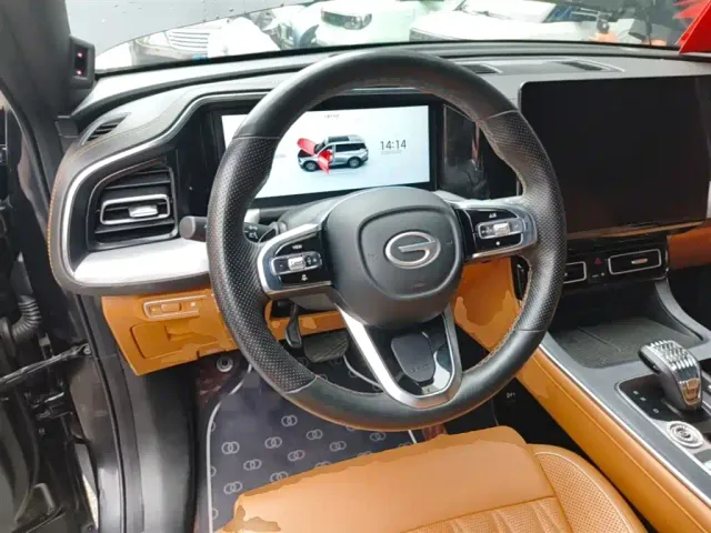 GAC Trumpchi GS8 — Фото автомобиля 10