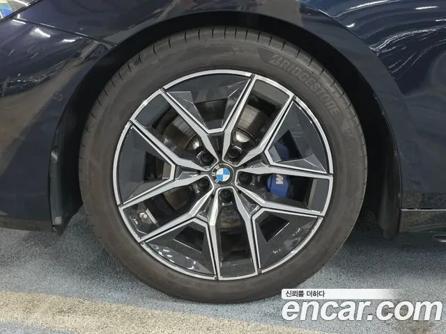 BMW 5-Series — Фото автомобиля 5