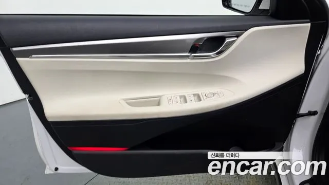 Hyundai Grandeur Новый Grandeur IG — Фото автомобиля 22