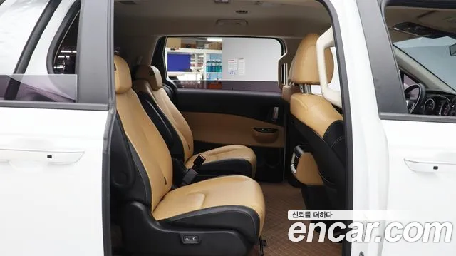Kia Carnival 4th Gen — Фото автомобиля 19