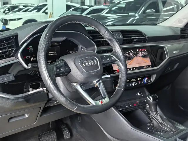 Audi Q3 Sportback — Фото автомобиля 12
