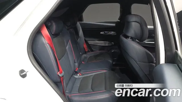 Genesis GV70 2.5T Бензин 2WD — Фото автомобиля 12
