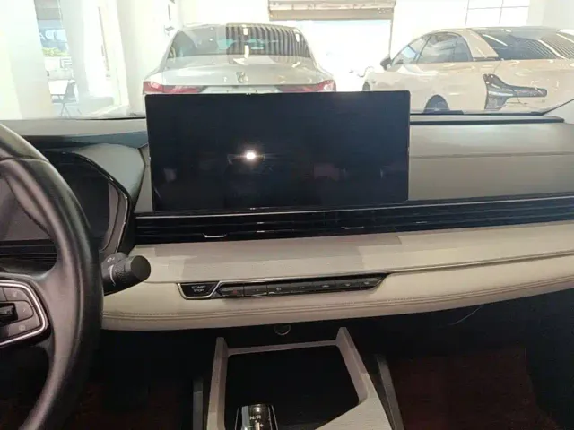 Geely Emgrand L — Фото автомобиля 12