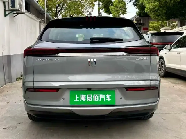 Buick E5 — Фото автомобиля 5