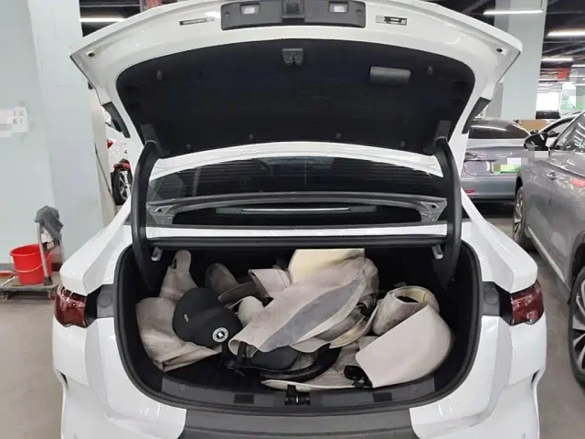 BYD Qin L — Фото автомобиля 18