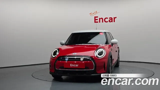 Mini Cooper Cooper 5 дверей Classic — Фото автомобиля 3