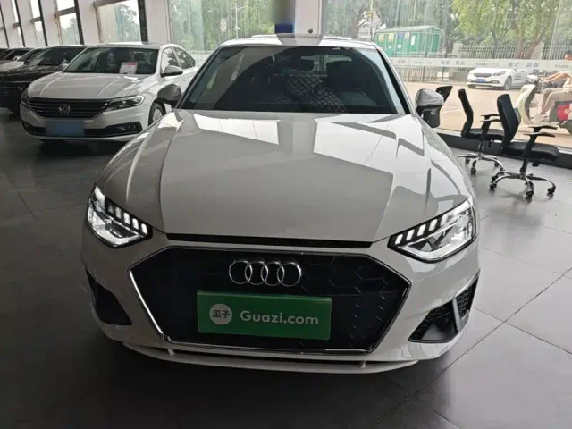 Audi A4L — Фото автомобиля 2
