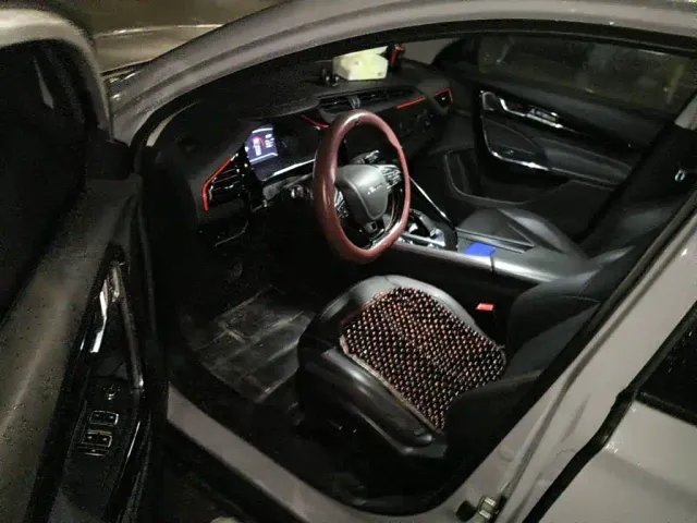 Dongfeng Fengshen AX7 — Фото автомобиля 8
