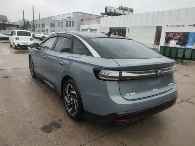 Volkswagen ID.7 Vizzion — Фото автомобиля 4