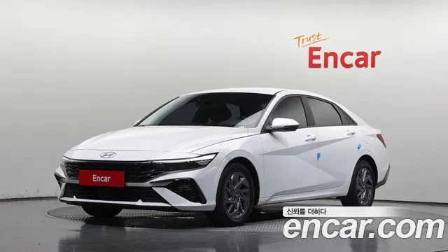 Фотография автомобиля — Hyundai Avante CN7