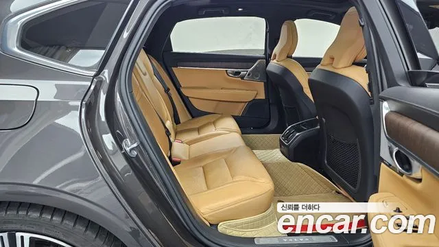 Вольво S90 — Фото автомобиля 2