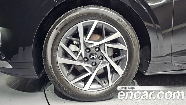 Hyundai Grandeur GN7 — Фото автомобиля 5