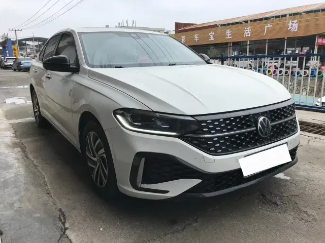 Volkswagen Lavida — Фото автомобиля 3
