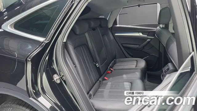 Audi Q5 40 TDI quattro Sportback — Фото автомобиля 3
