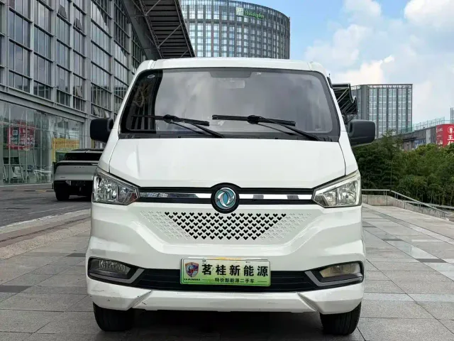 Dongfeng Yufeng Yufeng EM26 — Фото автомобиля 2