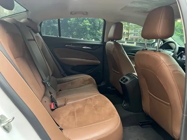 Buick Regal — Фото автомобиля 4