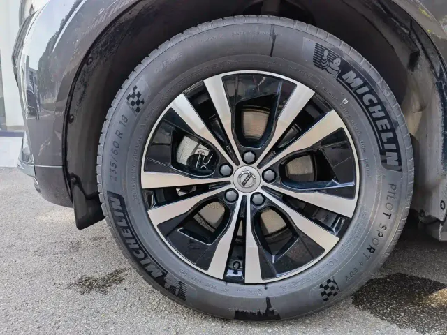 Volvo XC60 — Фото автомобиля 14