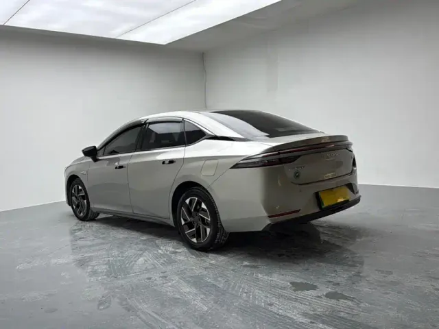 GAC Aion S Plus — Фото автомобиля 4