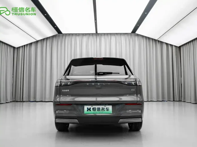 Geely Galaxy E5 — Фото автомобиля 6