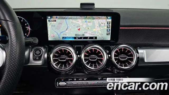Mercedes-Benz GLB-Class — Фото автомобиля 13