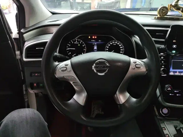 Nissan Murano — Фото автомобиля 10