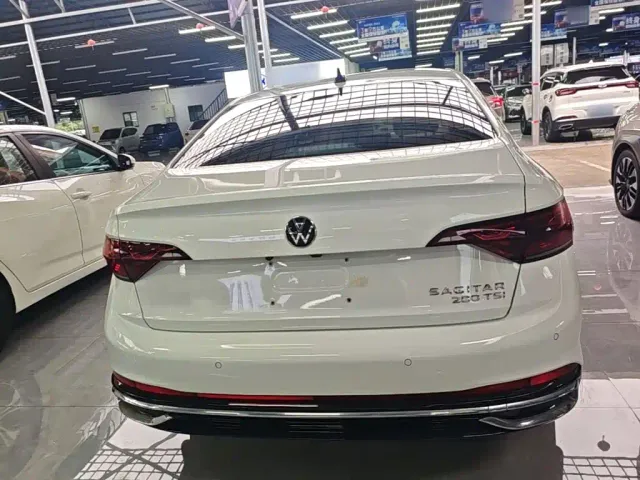 Volkswagen Sagitar — Фото автомобиля 5