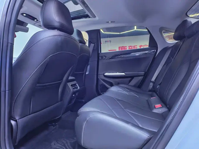 Geely Galaxy L6 — Фото автомобиля 15