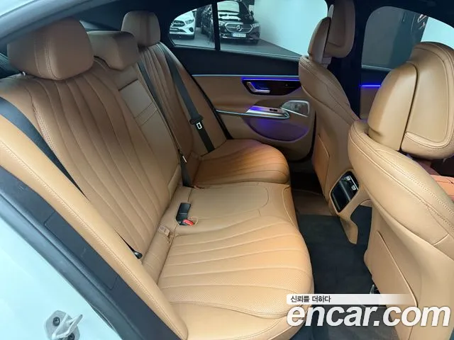 Mercedes-Benz E-Class W214 — Фото автомобиля 13