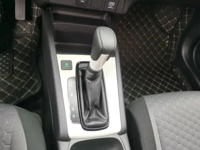 Honda Fit — Фото автомобиля 16