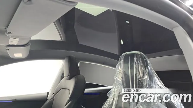 Tesla Model Y — Фото автомобиля 7