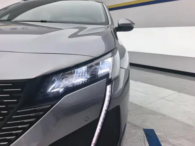 Peugeot 408 — Фото автомобиля 5