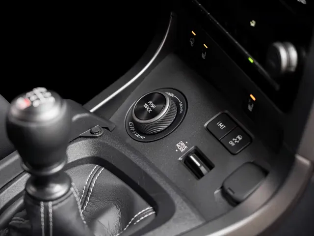 Toyota GR YARIS — Фото автомобиля 30