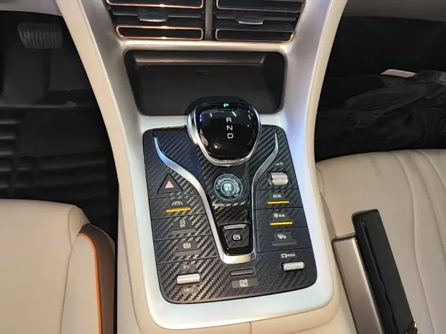 BYD Song Pro — Фото автомобиля 13