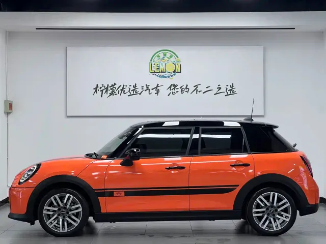 MINI Hatch — Фото автомобиля 5