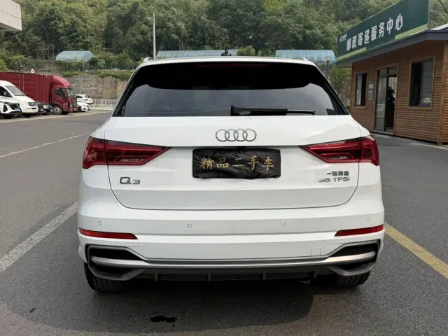 Audi Q3 — Фото автомобиля 8