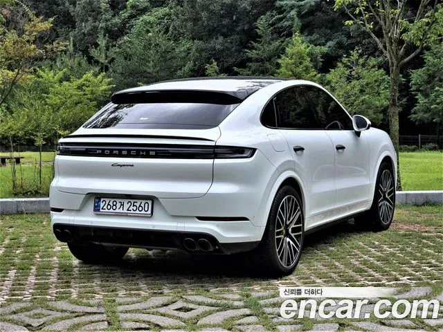 Porsche Cayenne — Фото автомобиля 2
