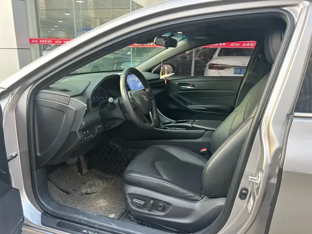 Toyota Avalon — Фото автомобиля 6