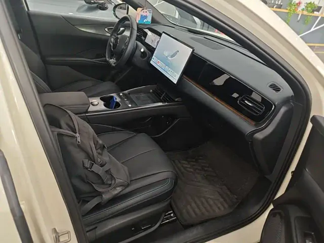 BYD Seal 06 — Фото автомобиля 24
