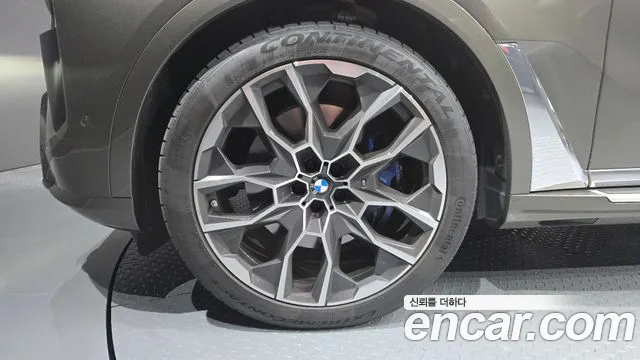 BMW X7 — Фото автомобиля 5
