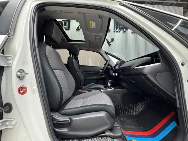 Honda Fit — Фото автомобиля 10